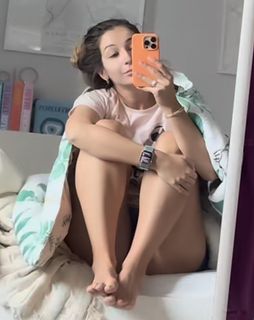 Aleksandra Kot feet photo 8