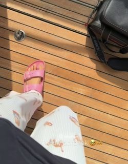 Aleksandra Kot feet photo 5