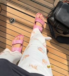 Aleksandra Kot feet photo 4