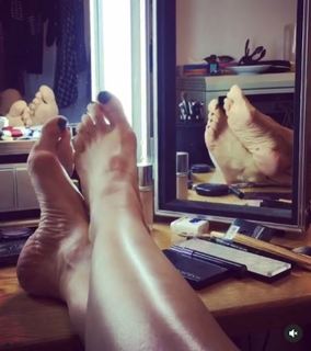 Aleksandra Poplawska feet photo 3