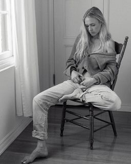 Alena Gerber feet photo 7