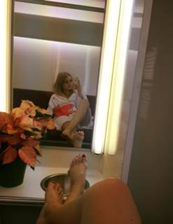 Alena Savostikova feet photo 7