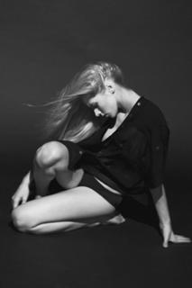 Alena Savostikova feet photo 8