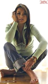 Alena Seredova feet photo thumbnail