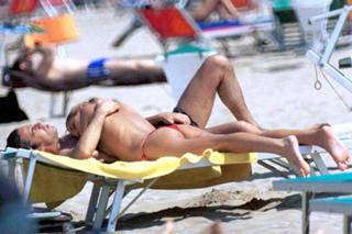 Alena Seredova feet photo thumbnail