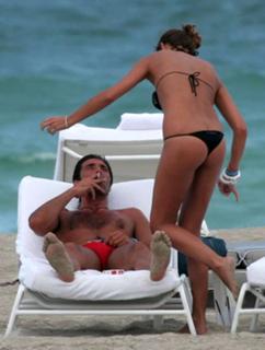 Alena Seredova feet photo thumbnail