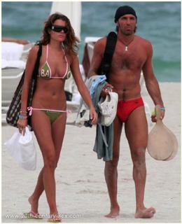 Alena Seredova feet photo thumbnail