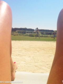 Alena Seredova feet photo thumbnail