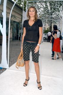 Alena Seredova feet photo thumbnail