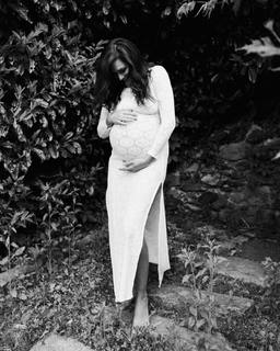 Alena Seredova feet photo thumbnail