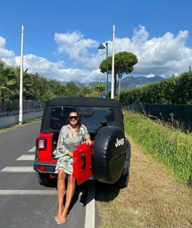 Alena Seredova feet photo thumbnail