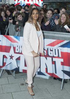 Alesha Dixon feet photo thumbnail