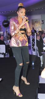 Alesha Dixon feet photo thumbnail