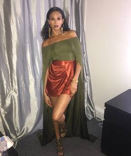 Alesha Dixon feet photo thumbnail