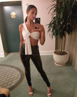 Alesha Dixon feet photo thumbnail