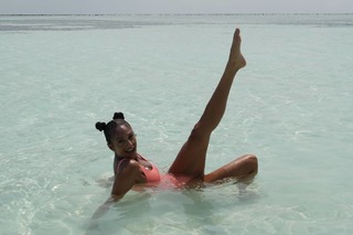 Alesha Dixon feet photo thumbnail