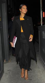 Alesha Dixon feet photo thumbnail