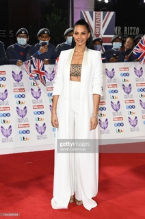 Alesha Dixon feet photo thumbnail
