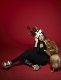 Alesha Dixon feet photo thumbnail