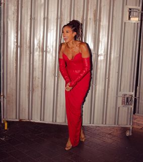 Alesha Dixon feet photo 3
