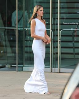 Alessandra Ambrosio feet photo thumbnail