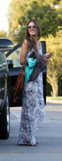 Alessandra Ambrosio feet photo thumbnail
