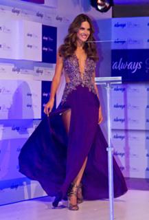 Alessandra Ambrosio feet photo thumbnail