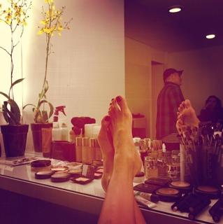 Alessandra Ambrosio feet photo thumbnail