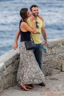 Alessandra Ambrosio feet photo thumbnail