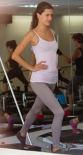 Alessandra Ambrosio feet photo thumbnail