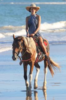 Alessandra Ambrosio feet photo thumbnail