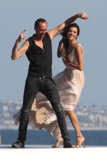 Alessandra Ambrosio feet photo thumbnail