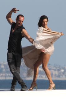 Alessandra Ambrosio feet photo thumbnail