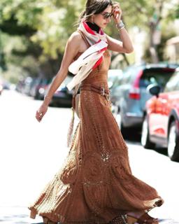 Alessandra Ambrosio feet photo thumbnail