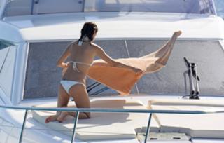 Alessandra Ambrosio feet photo thumbnail