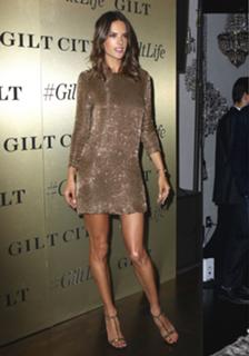 Alessandra Ambrosio feet photo thumbnail