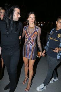 Alessandra Ambrosio feet photo thumbnail