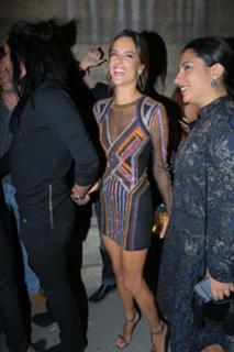 Alessandra Ambrosio feet photo thumbnail