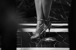 Alessandra Ambrosio feet photo thumbnail