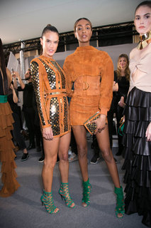 Alessandra Ambrosio feet photo thumbnail