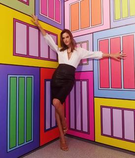 Alessandra Ambrosio feet photo thumbnail