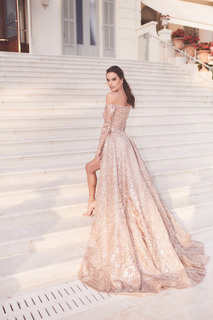 Alessandra Ambrosio feet photo thumbnail