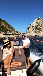 Alessandra Ambrosio feet photo thumbnail