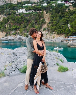 Alessandra Ambrosio feet photo thumbnail