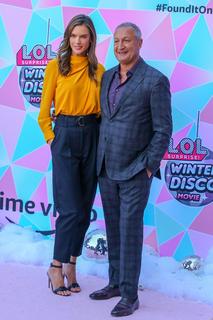 Alessandra Ambrosio feet photo thumbnail