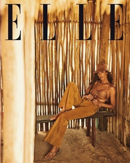 Alessandra Ambrosio feet photo thumbnail