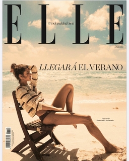 Alessandra Ambrosio feet photo thumbnail