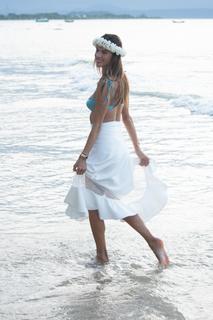 Alessandra Ambrosio feet photo thumbnail