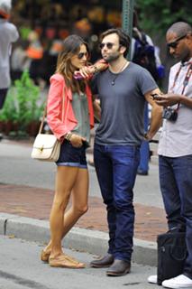 Alessandra Ambrosio feet photo thumbnail