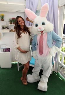 Alessandra Ambrosio feet photo thumbnail